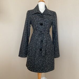 Kensie Gray Leopard Print Trench Coat Size M